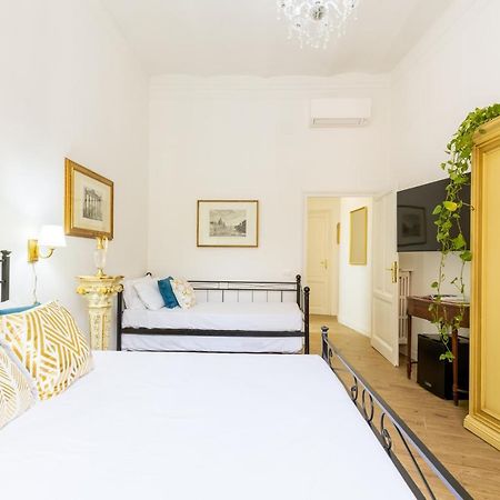 Gentile Suites - Private Rooms Rom Eksteriør billede